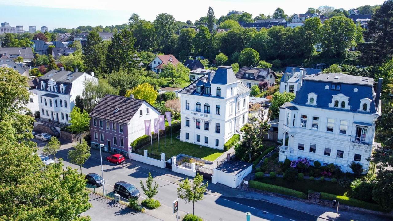 Boutique Hotel Villa am Ruhrufer Golf&Spa Mülheim an der Ruhr Exterior foto
